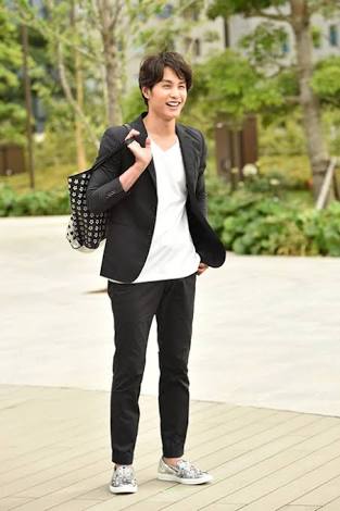 NMB須藤凜々花が壇上スピーチで結婚宣言「初めて人を好きに」総選挙中に衝撃発言