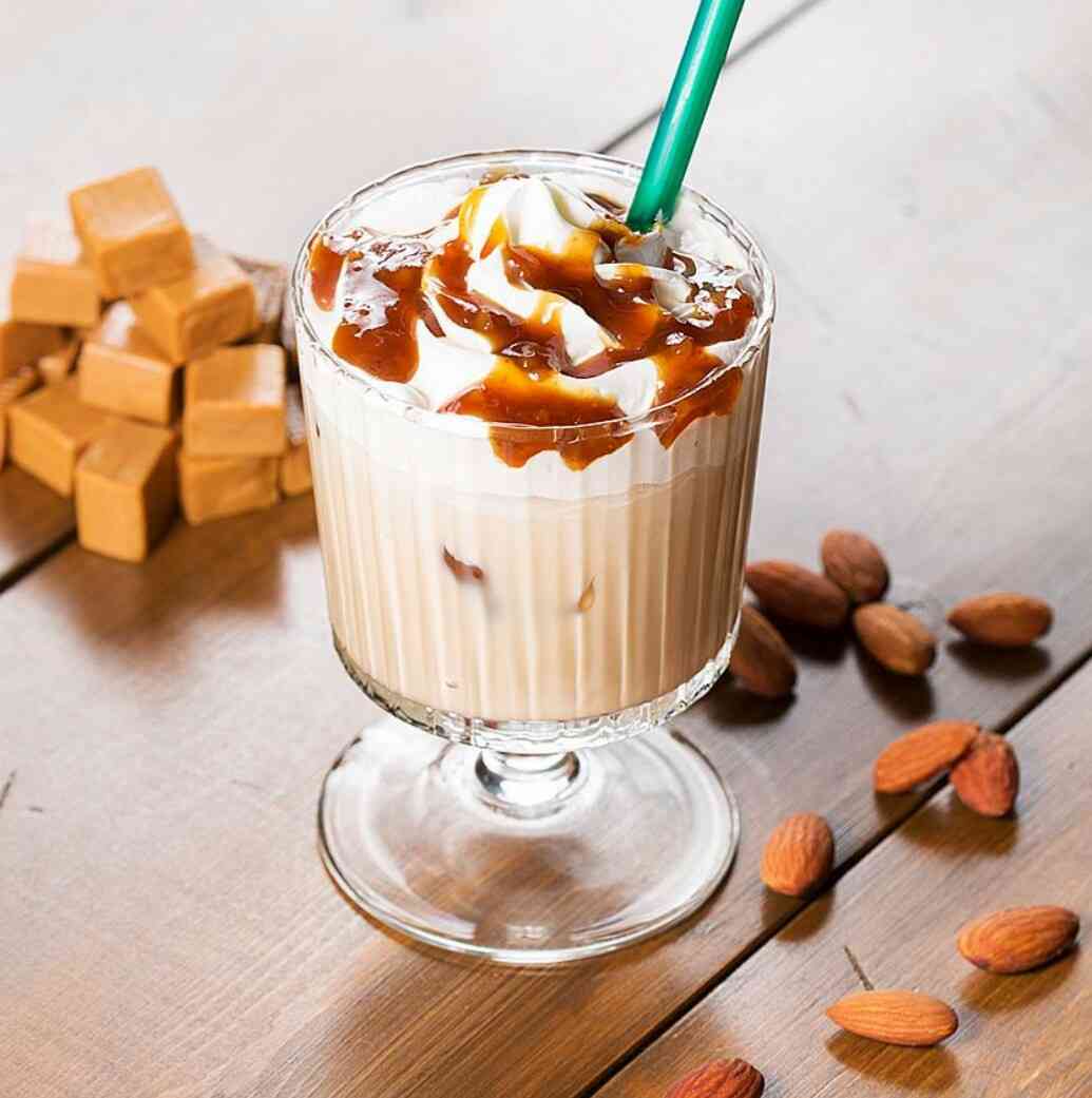 カフェラテ、抹茶ラテなどラテ系愛してる人