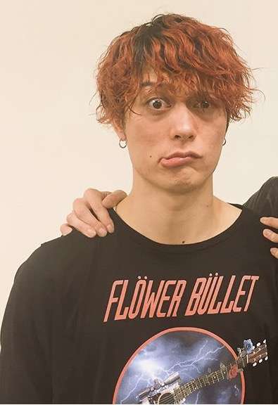 ワンオクTomoya、結婚を発表「幸せな家庭を」