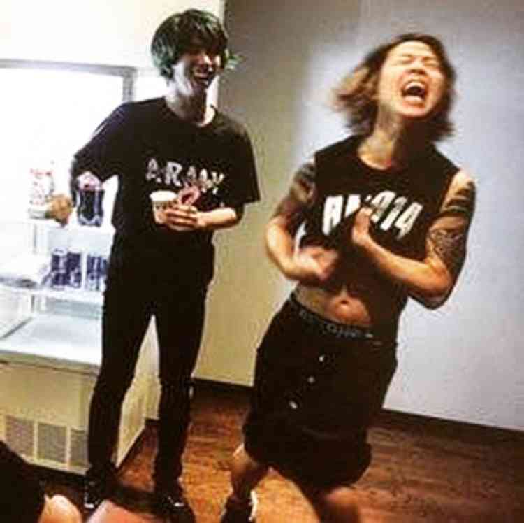 ワンオクTomoya、結婚を発表「幸せな家庭を」