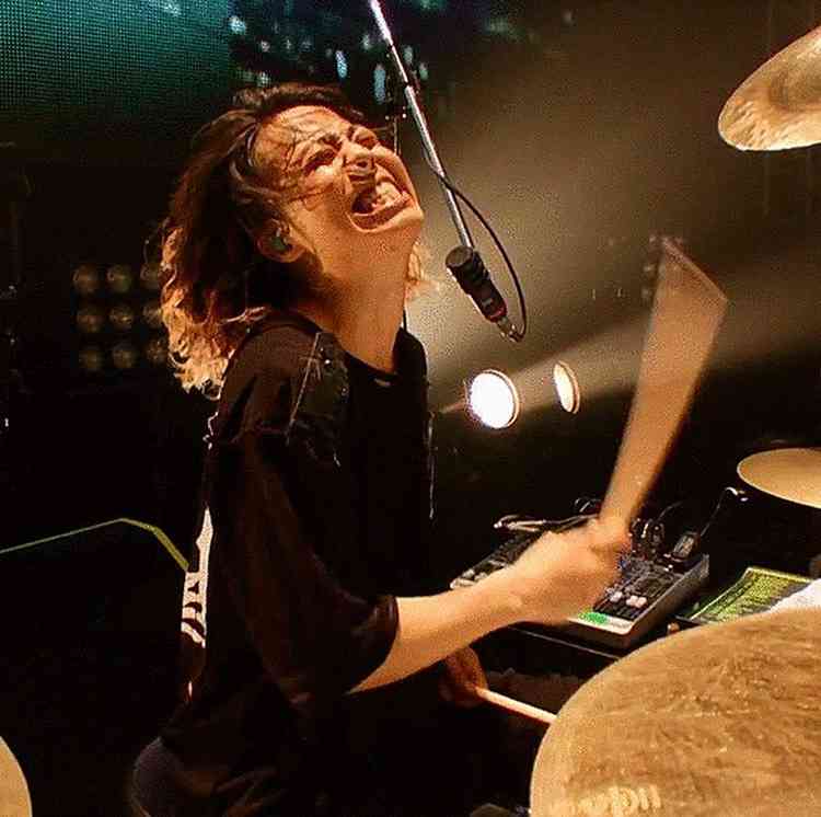 ワンオクTomoya、結婚を発表「幸せな家庭を」