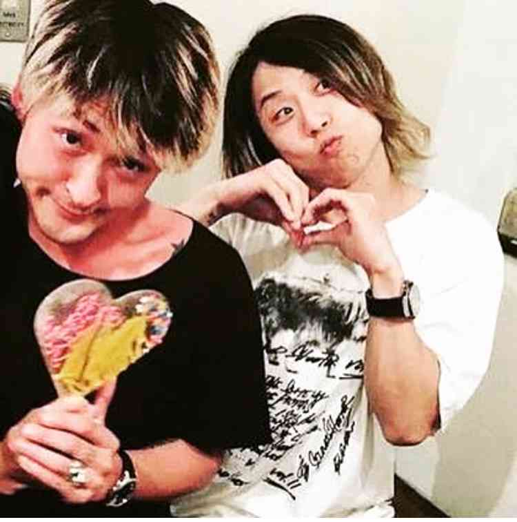 ワンオクTomoya、結婚を発表「幸せな家庭を」