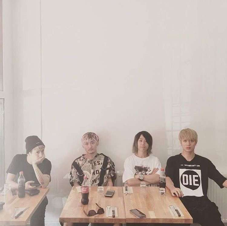 ワンオクTomoya、結婚を発表「幸せな家庭を」