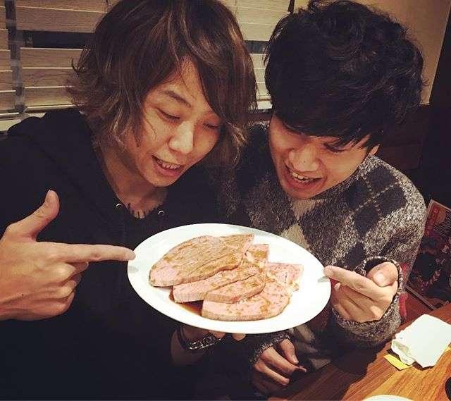 ワンオクTomoya、結婚を発表「幸せな家庭を」