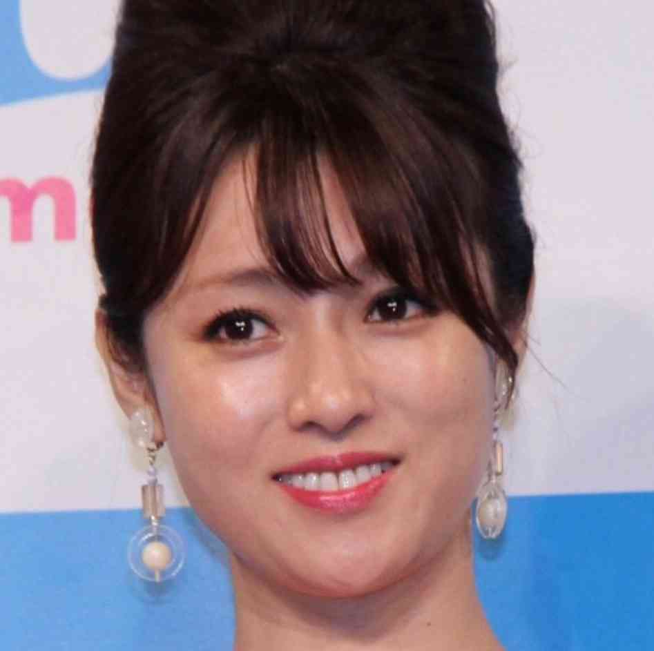深田恭子が美脚あらわ 美の秘訣「日々の積み重ね」