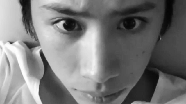 ワンオク(ONE OK ROCK) Taka、すみれとの“ご機嫌”2ショットにファン「飲み過ぎないでね～」