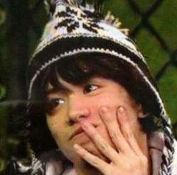 ワンオク(ONE OK ROCK) Taka、すみれとの“ご機嫌”2ショットにファン「飲み過ぎないでね～」