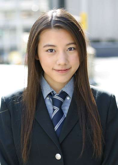 仲里依紗、ばっさりイメチェン「あなたのことはそれほど」クランクアップで脱黒髪「麗華さんさようなら」