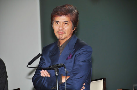 この人の髭、有り無しどちらが好き?