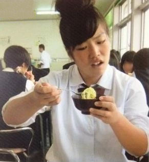 ゆりやんレトリィバァが中学時代のいじめを告白「誰もついて来ない」