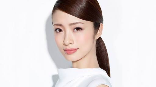 誰の眉の形が好きですか？