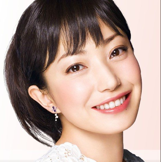 誰の眉の形が好きですか？