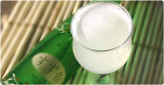 寝る前にお酒を飲む人