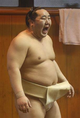 寝る前にどうかもう一笑いしたい