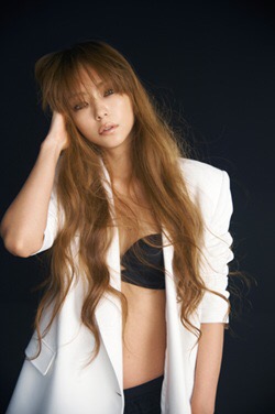 安室奈美恵 最新曲 Just You And I が6月度レコチョクランキング1位を獲得 ガールズちゃんねる Girls Channel