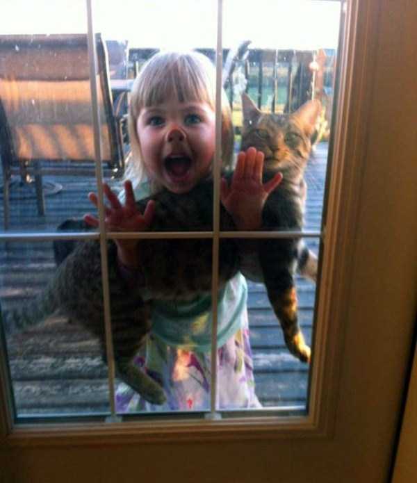 動物と子供の写真を貼るトピ