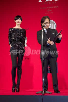 菜々緒、パリ降臨 抜群スタイルで圧倒的オーラ放つ