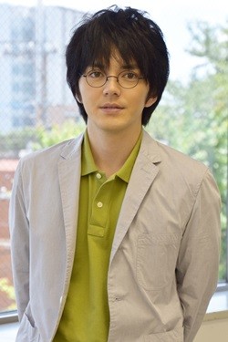 メガネ男子好きな人〜