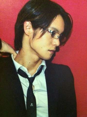 メガネ男子好きな人〜