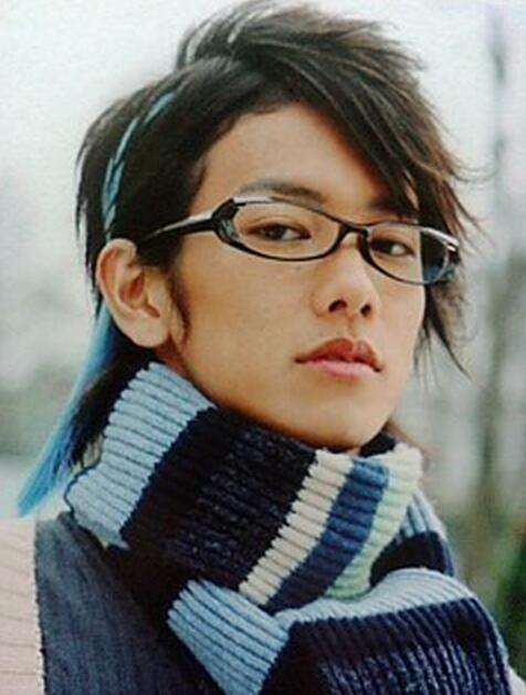 メガネ男子好きな人〜