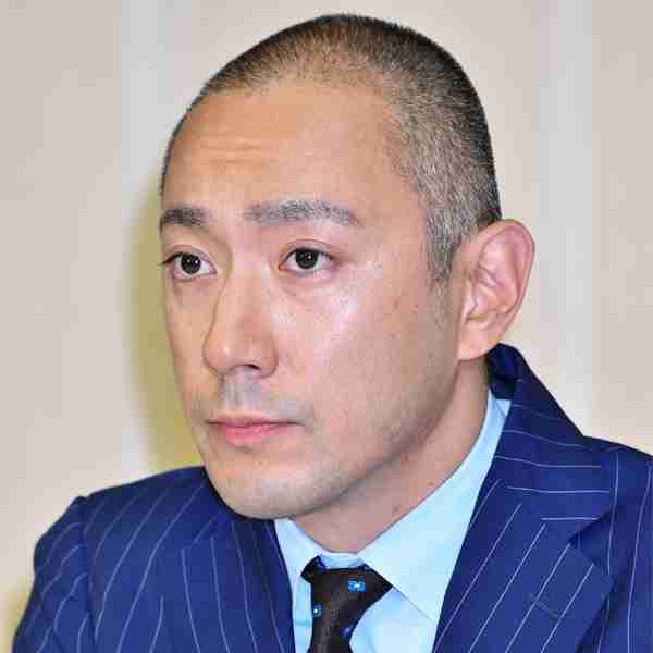 小林麻耶、ハワイでのんびり　母娘ツーショットも笑顔で