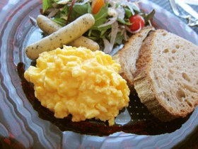 朝食バイキング好きな人