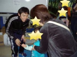 だいすけお兄さん 浴衣写真で「今から行く?」と手を差し伸べファン悶絶
