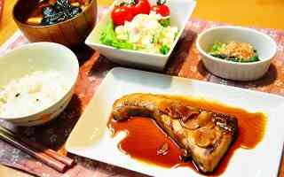 一人暮らしの皆さんの料理、見せて下さい!