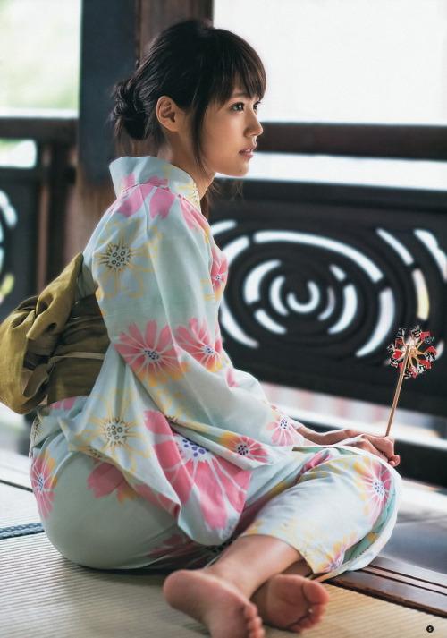 夏！浴衣姿の有名人画像