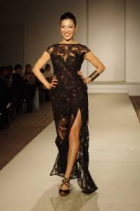 アンミカ「45歳にして初」、ナイスバディなビキニ姿に称賛