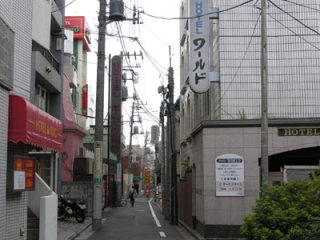 近所にあるラブホの名前を言うトピ part3
