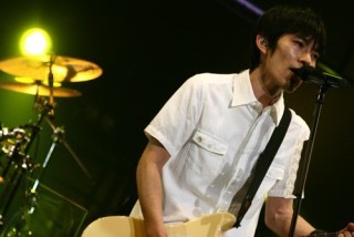 声に透明感がある歌手は？