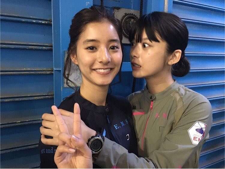 女優のツーショット画像