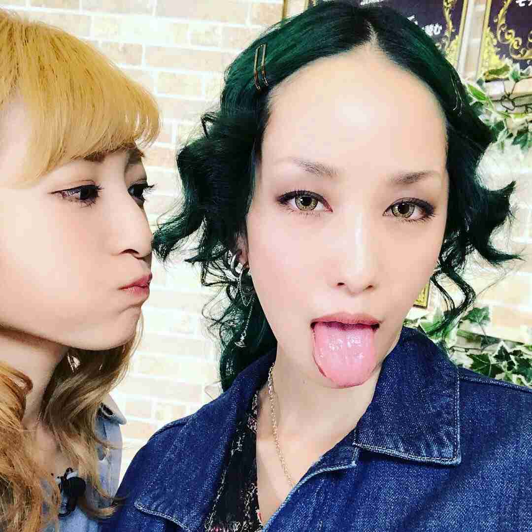 女優のツーショット画像