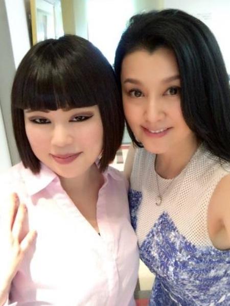 女優のツーショット画像