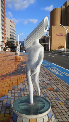 シュールなものが好きな人集まれ～