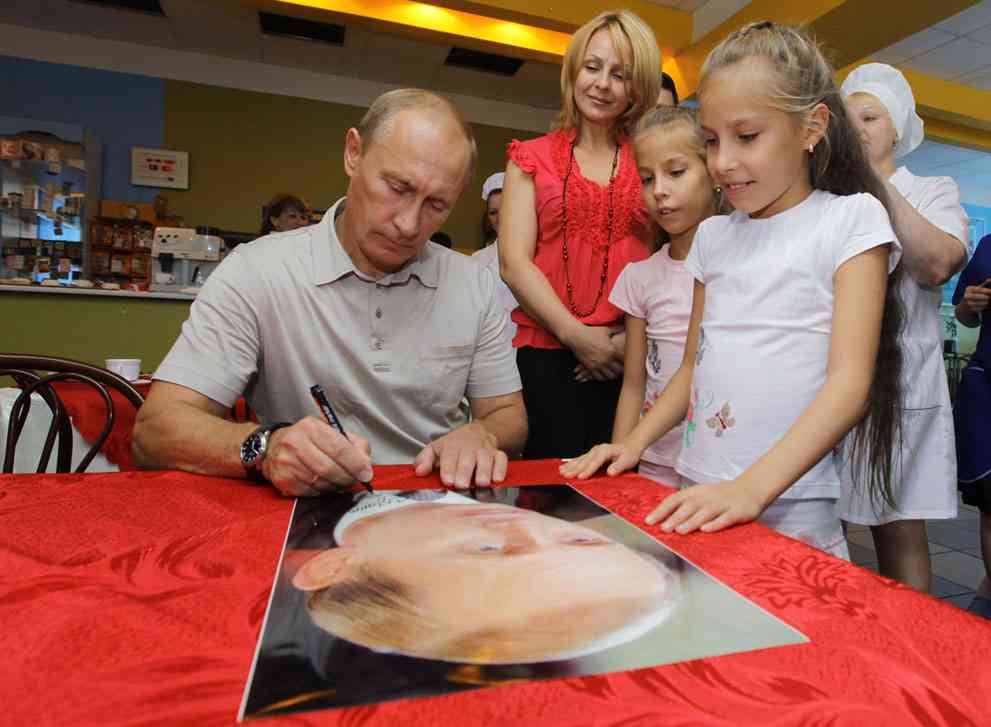 プーチン大統領の画像が集まるトピ