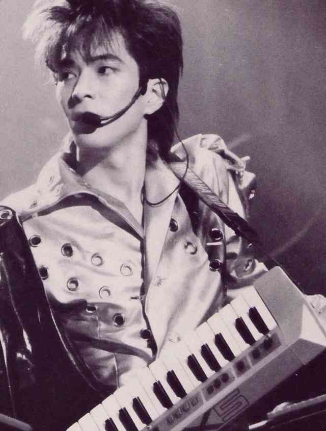 小室哲哉&浅倉大介、師弟ユニット結成 “PANDORA”の箱開ける