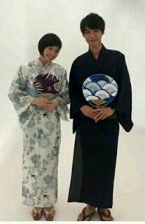 川口春奈、浴衣姿で福士蒼汰と2ショット　美男美女の姿にファン悶絶