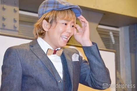 マライア・キャリー、写真修正疑惑にファン激怒「ジム行け」