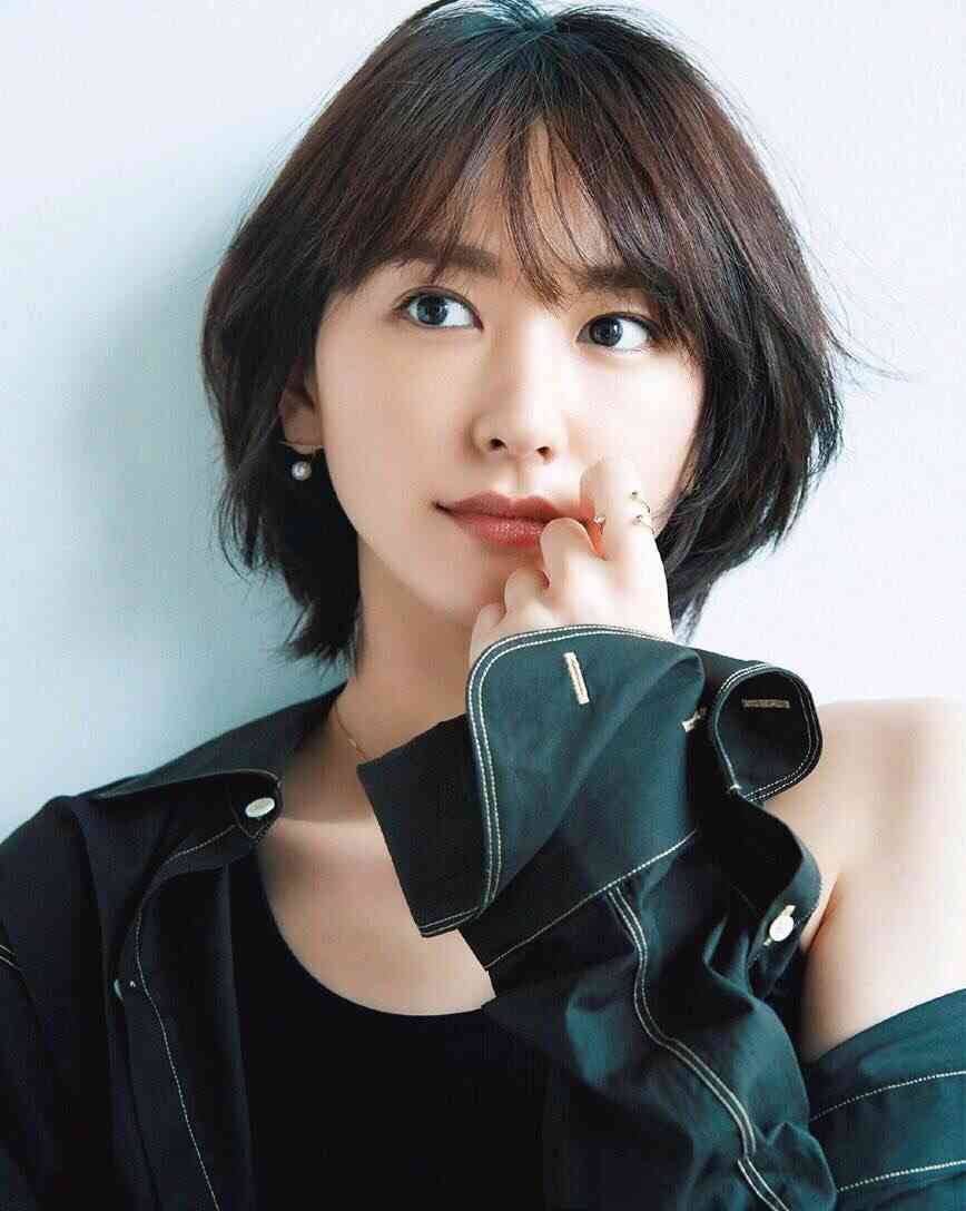 なぜ女性は化粧をしなければならないのか?