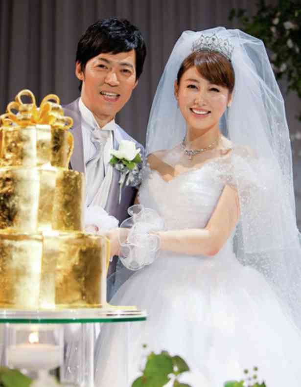 新郎新婦から、主役の座を奪ってしまうウエディングケーキ