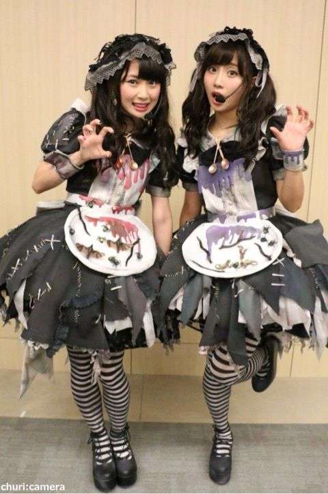 好きな女性アイドルグループの好きな衣装を貼るトピ