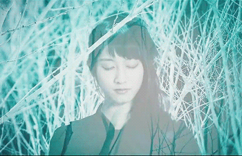好きな女性アイドルグループの好きな衣装を貼るトピ