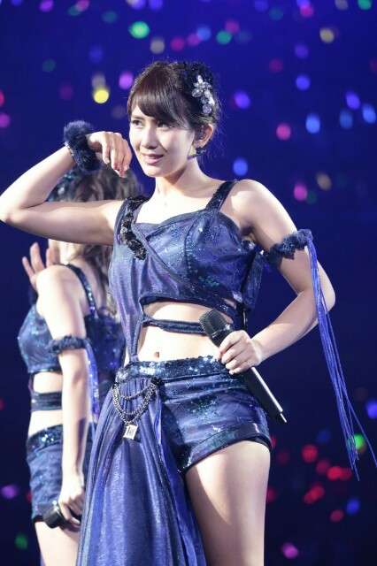 好きな女性アイドルグループの好きな衣装を貼るトピ