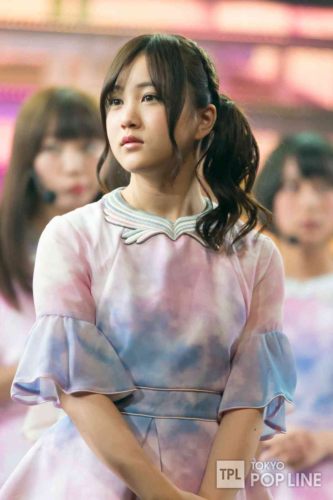 好きな女性アイドルグループの好きな衣装を貼るトピ