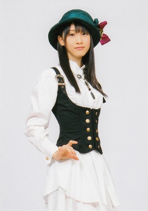 好きな女性アイドルグループの好きな衣装を貼るトピ