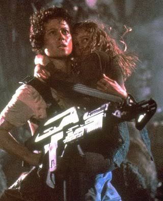 女性が圧倒的に強い映画を教えてください!!