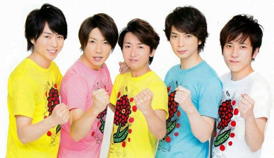 24時間テレビのチャリTシャツを着た有名人の画像を貼るトピ