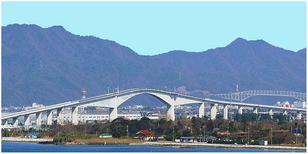 〈苦手な人注意〉巨大建造物を貼るトピ